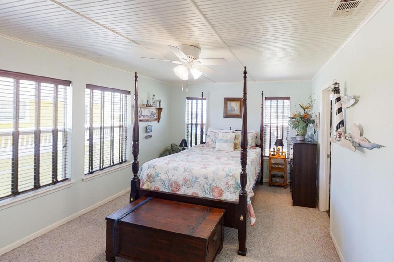Escape From The Storm Villa Bolivar Peninsula Bagian luar foto